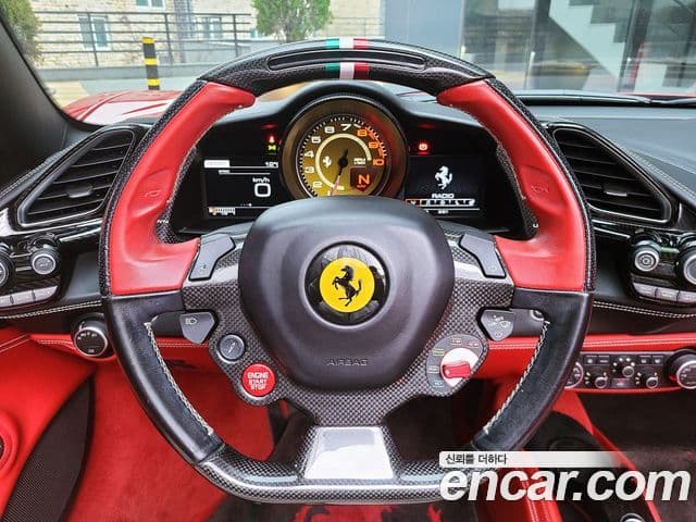 Ferrari 488 스파이더, 2017 7