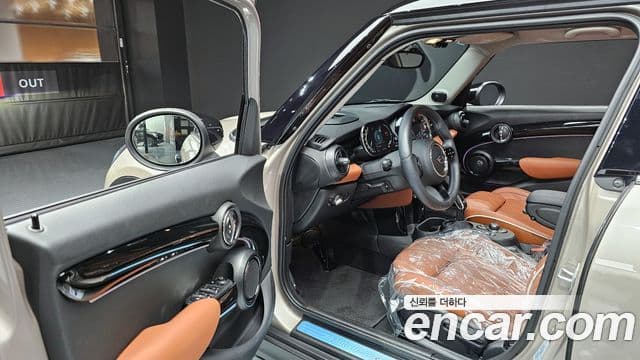 Mini Cooper S 3세대, 2024 11