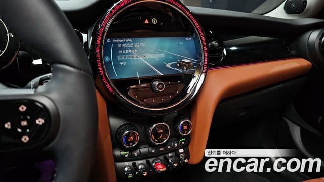 Mini Cooper S 3세대, 2024 14