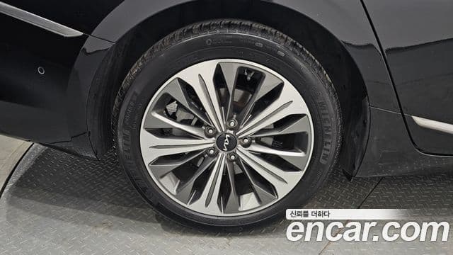 Kia K8 Signature, 2023 все фото