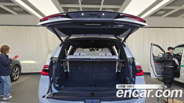 BMW X7 (G07) xDrive 40d Design Pure Excellence 6인승, 2023 20