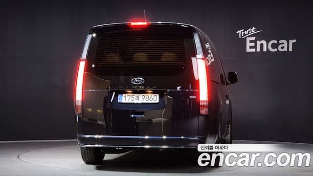 Hyundai Staria Inspiration, 2022 4