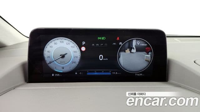 Hyundai Staria Inspiration, 2022 8