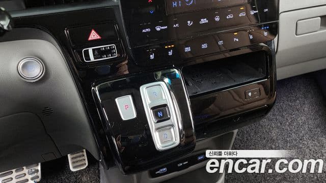 Hyundai Staria Inspiration, 2022 9