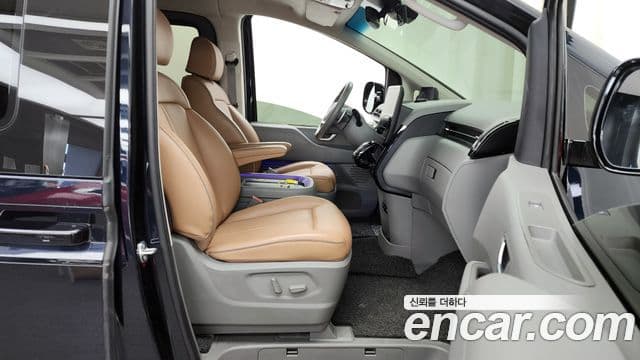 Hyundai Staria Inspiration, 2022 11