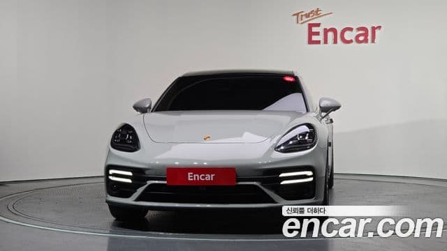 Porsche Panamera (971), 2023 3