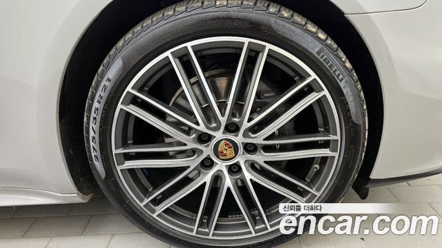 Porsche Panamera (971), 2023 все фото