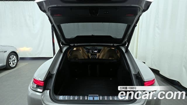 Porsche Panamera (971), 2023 20