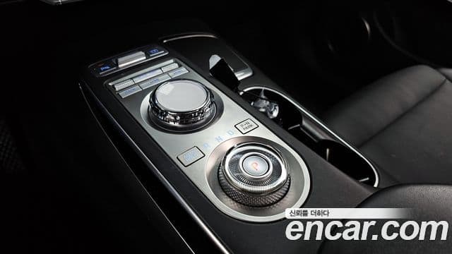 Genesis GV70, 2021 9