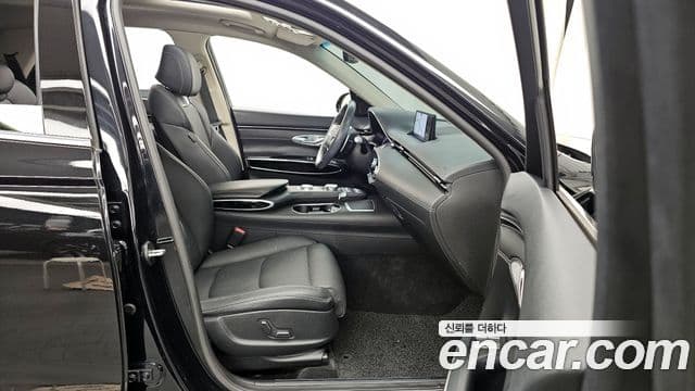 Genesis GV70, 2021 11