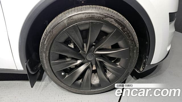 Tesla модель Y Long Range AWD, 2025 все фото