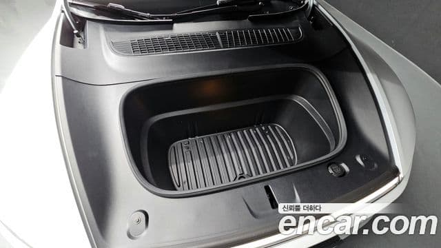 Tesla модель Y Long Range AWD, 2025 6