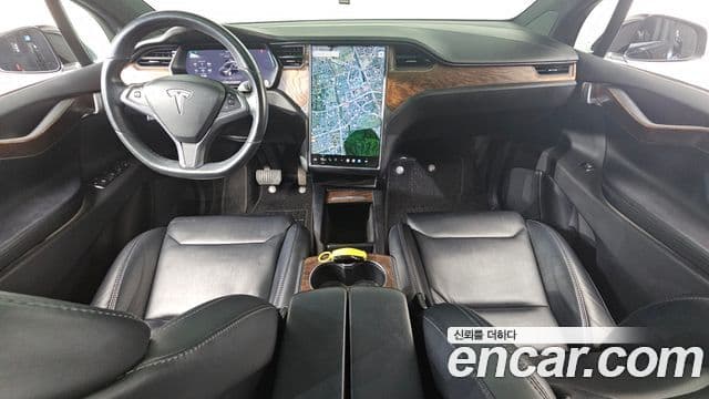 Tesla модель X, 2018 7