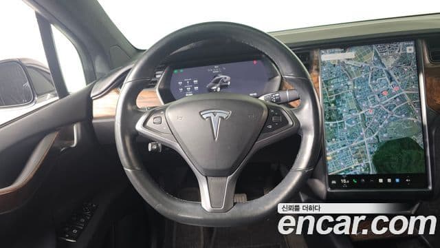 Tesla модель X, 2018 13