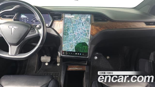 Tesla модель X, 2018 14