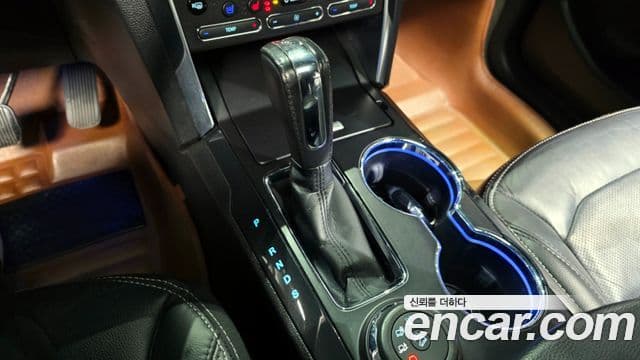 Ford Explorer 5세대, 2016 9