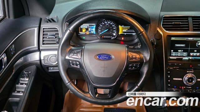 Ford Explorer 5세대, 2016 13