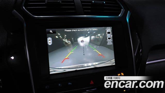 Ford Explorer 5세대, 2016 15