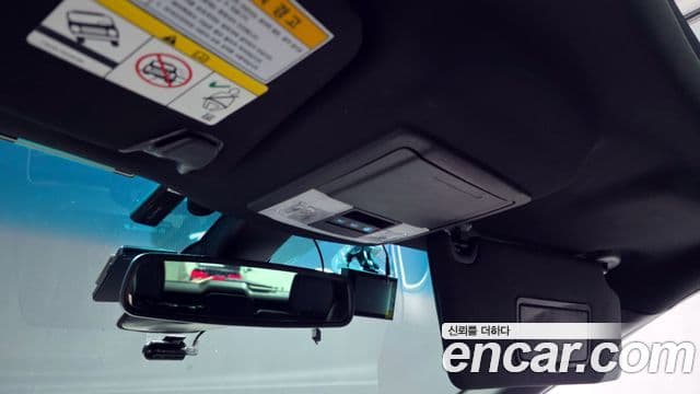 Ford Explorer 5세대, 2016 18