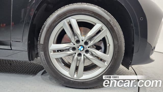 BMW X1 (F48) xDrive 20i M Sport, 2022 все фото