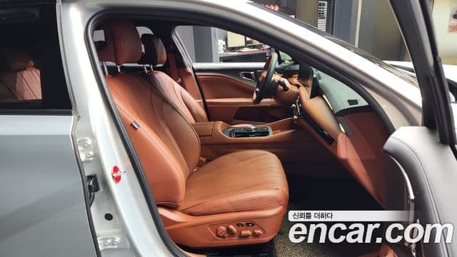 Kia The / новый New K8 Signature, 2025 11