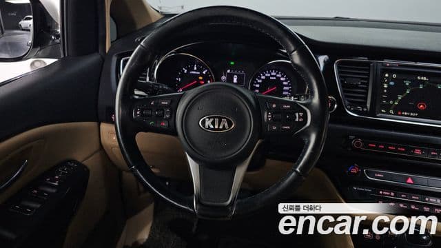 Kia All New Carnival Prestige, 2016 13