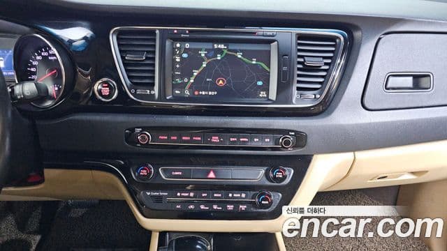 Kia All New Carnival Prestige, 2016 14