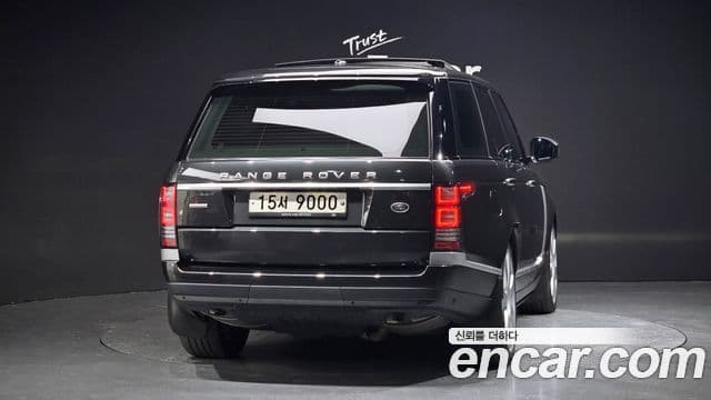 Land Rover Range Rover 4세대 4.4 SDV8 Vogue SE дизель, 2015 4