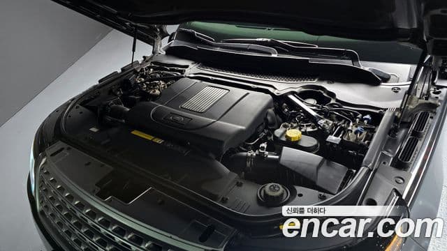 Land Rover Range Rover 4세대 4.4 SDV8 Vogue SE дизель, 2015 6