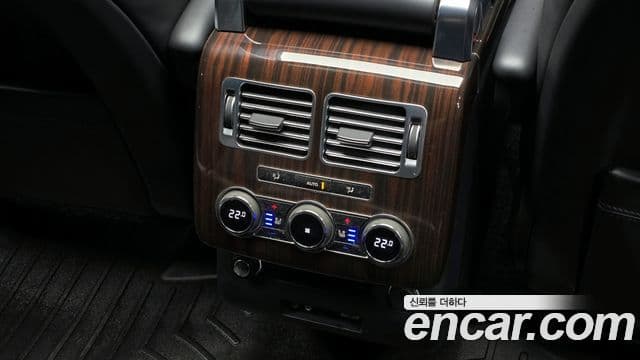 Land Rover Range Rover 4세대 4.4 SDV8 Vogue SE дизель, 2015 19