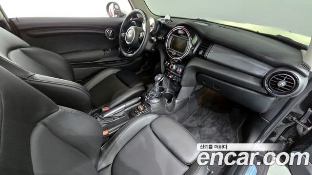 Mini Cooper D 3세대, 2018 7