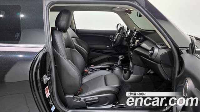 Mini Cooper D 3세대, 2018 11