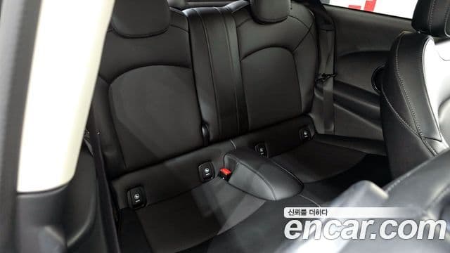 Mini Cooper D 3세대, 2018 12