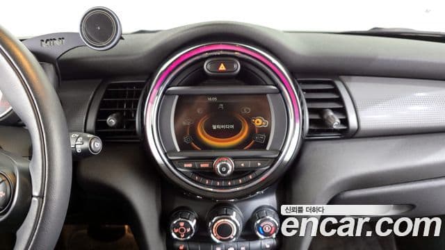 Mini Cooper D 3세대, 2018 14