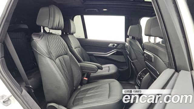 BMW X7 (G07) xDrive 40i M Sport 6인승, 2024 12