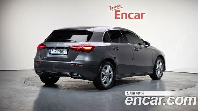 Mercedes-Benz A-класс W177 A220 хэтчбек, 2024 2