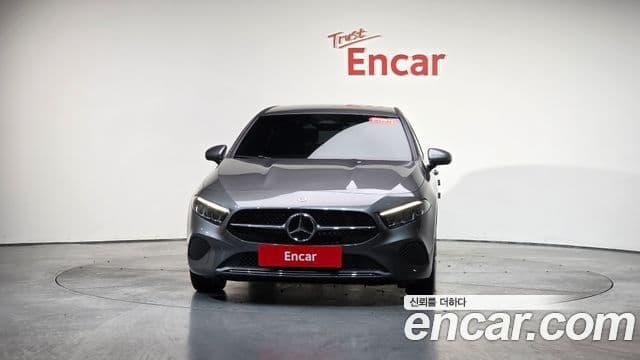 Mercedes-Benz A-класс W177 A220 хэтчбек, 2024 3