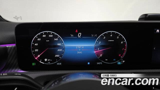 Mercedes-Benz A-класс W177 A220 хэтчбек, 2024 8