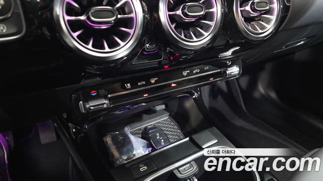 Mercedes-Benz A-класс W177 A220 хэтчбек, 2024 19