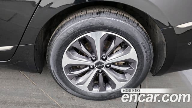 Kia K8 гибрид Noblesse, 2022 все фото