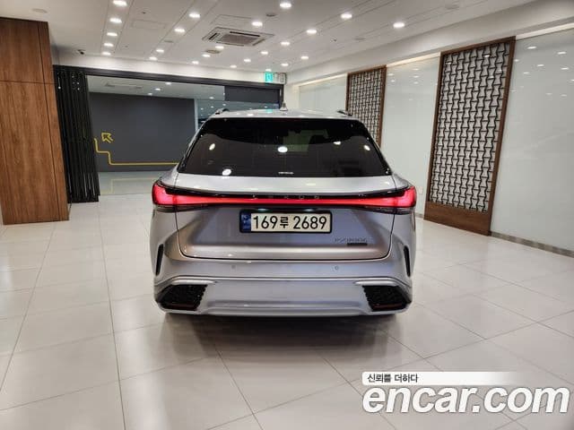 Lexus RX500h 5세대 F-Sport, 2024 4