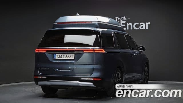 Kia Carnival 4세대 Signature, 2021 2