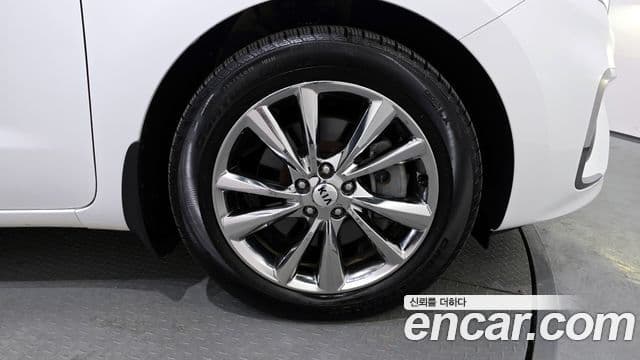 Kia The / новый New Carnival President, 2020 все фото