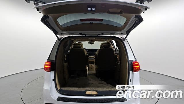 Kia The / новый New Carnival President, 2020 20