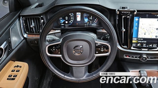 Volvo V60 Cross Country 2세대 B5 Pro AWD, 2021 13