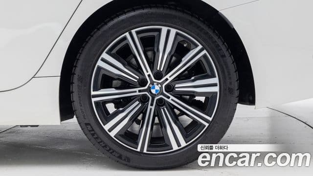 BMW 3시리즈 (G20) 320i Туринг (Touring), 2025 все фото