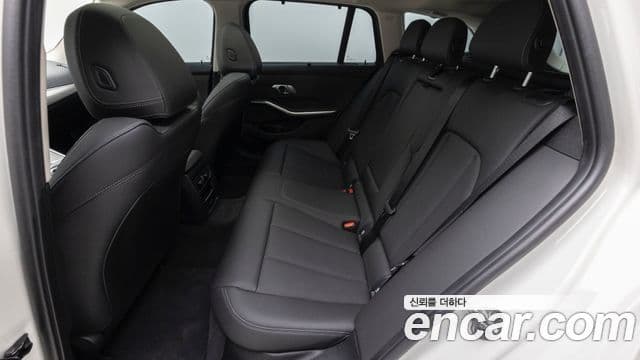 BMW 3시리즈 (G20) 320i Туринг (Touring), 2025 11