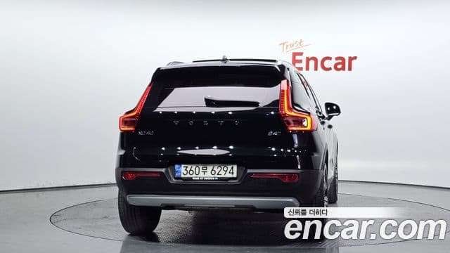 Volvo XC40 B4 Inscription, 2022 4