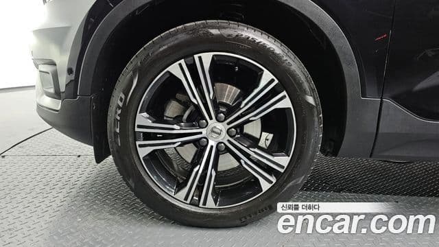 Volvo XC40 B4 Inscription, 2022 все фото