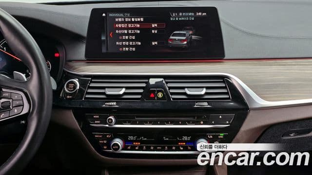 BMW 5시리즈 (G30) 520d Luxury Plus, 2018 17